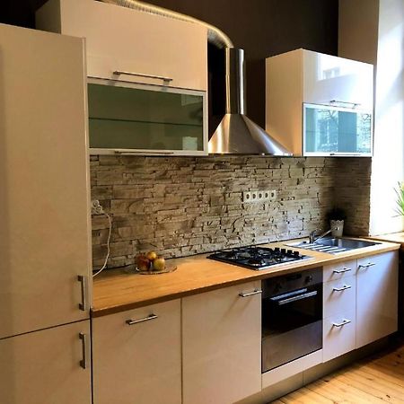 Wilcza 54 Prywatne Mieszkanie Z Balkonem W Centrum 400M Od Dworca Centralnego Samodzielne Zameldowanie! Self Check-In System! Varsovia Exterior foto