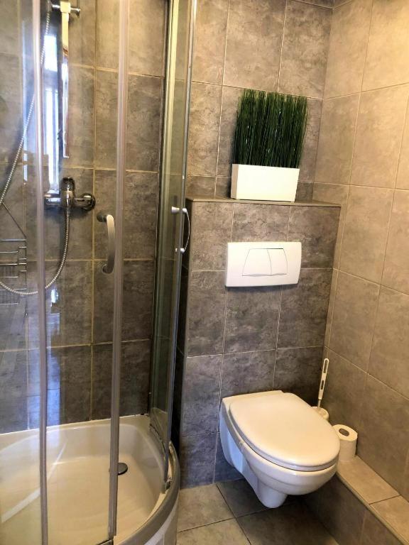 Wilcza 54 Prywatne Mieszkanie Z Balkonem W Centrum 400M Od Dworca Centralnego Samodzielne Zameldowanie! Self Check-In System! Varsovia Exterior foto